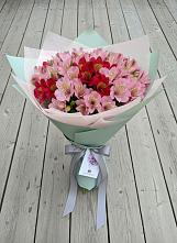 Букет цветов из:  Альстромерии в Роговской