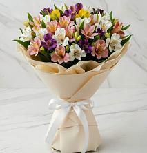 Букет цветов из:  Альстромерии в Роговской