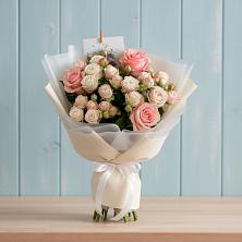 Букет цветов из:  Розы в Роговской