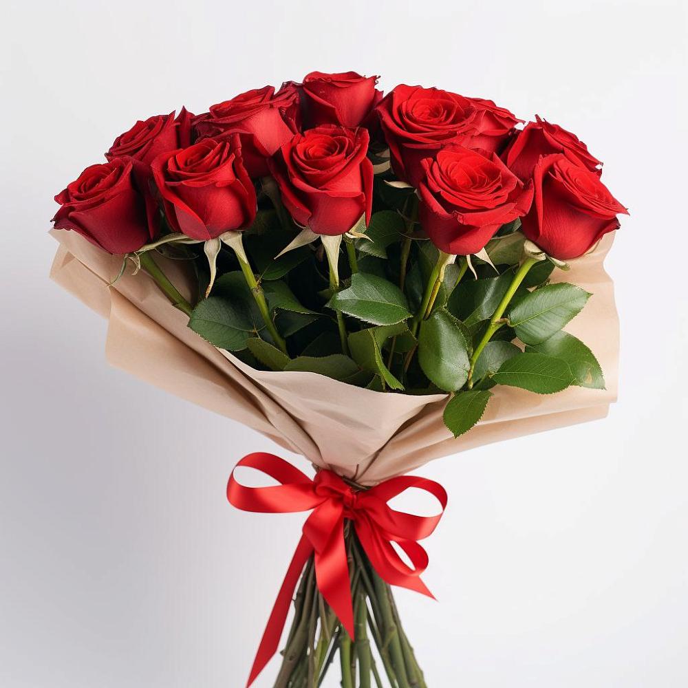 Букет 11 Красных роз Эдлесс Лав в Роговской